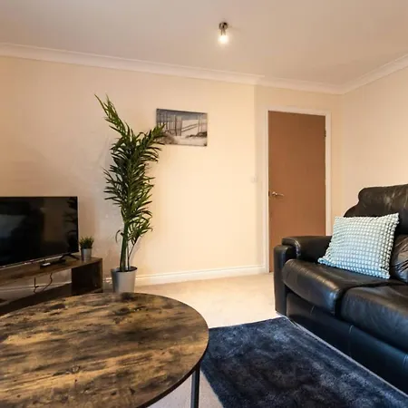 Frances Mews - Location Long By Shortstayuk